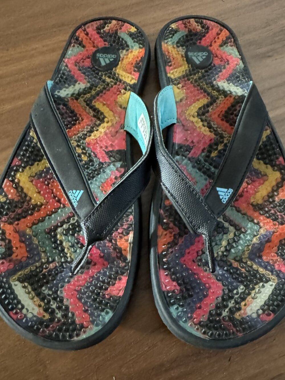 Adidas Women’s Comfort Slides Sandals – Multicolor Chevron – Size 7 - JK0409